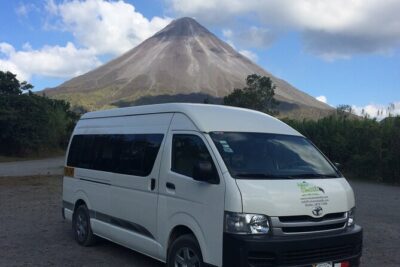 3-Hour Shuttle Service from San Jose Airport to La Fortuna