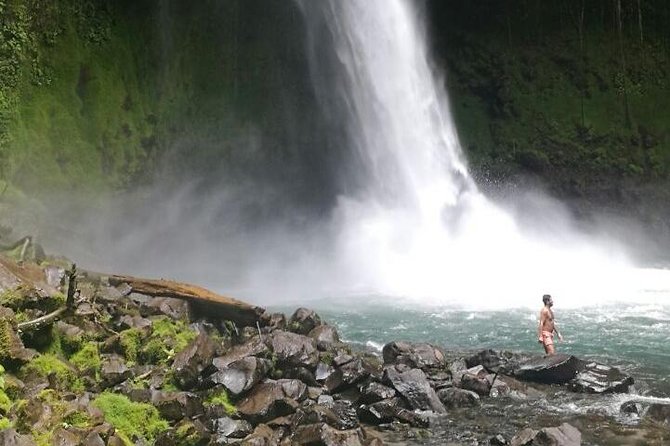 Arenal Horseback Riding to La Fortuna Waterfall - Practical packing advice for the four-hour outing