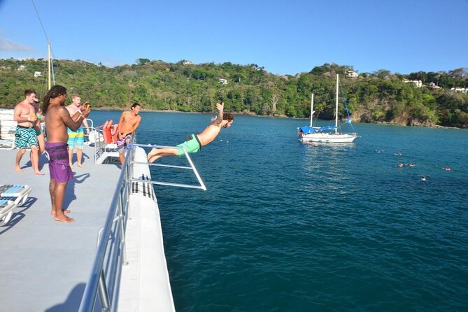 Catamaran Ocean King Manuel Antonio - What the $86 price really covers