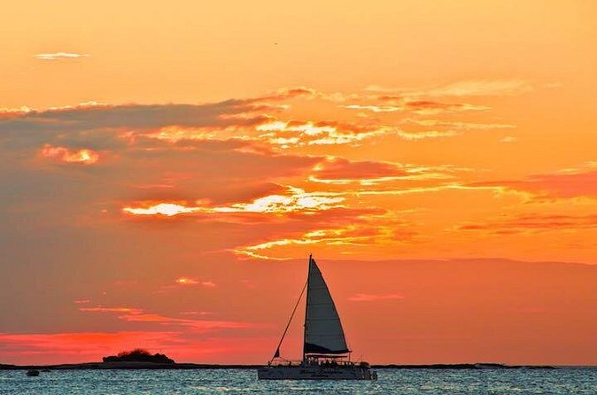 Catamaran Sunset Cruise Tamarindo - Food That Goes Beyond Light Snacks