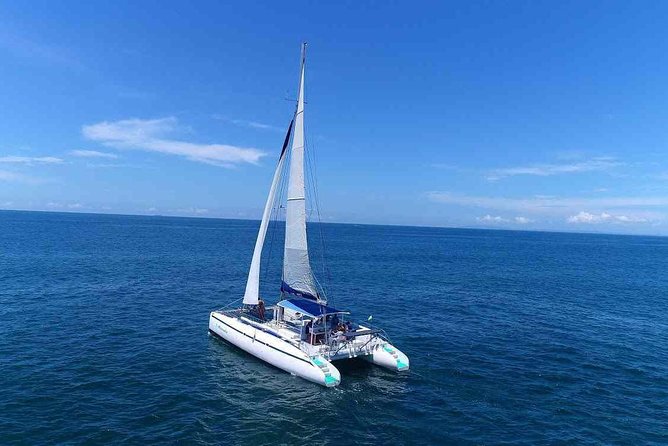 Catamaran Sunset Cruise Tamarindo - The Catamaran Ride: Comfortable, Social, and Built for a Crowd