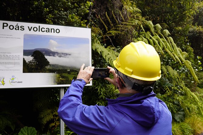 Day Tour: Doka Estate, Poás Volcano and La Paz Waterfalls - Poás Volcano: a short walk with a big weather risk