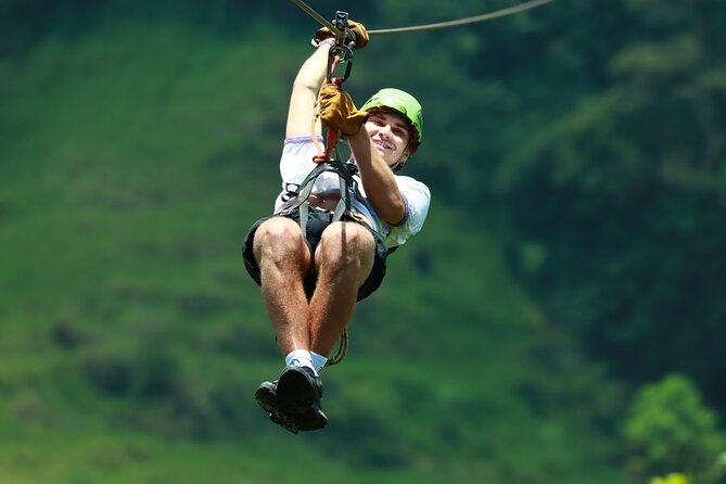 Extreme Zipline tour in Monteverde - The forest is part of the ride