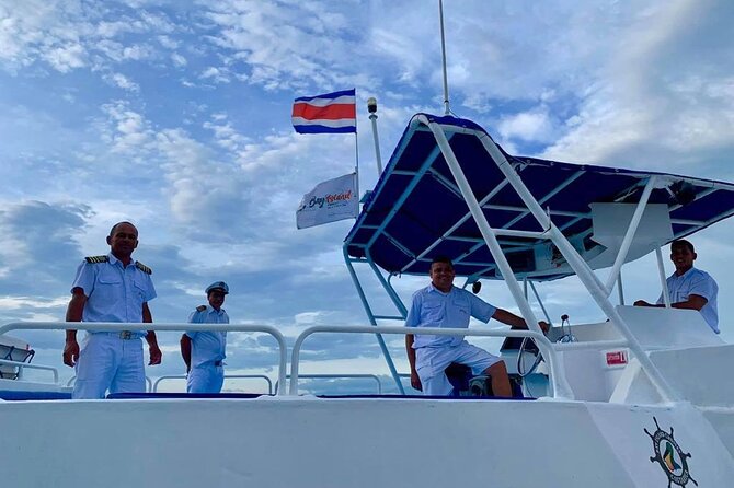 Full Day Tour to Tortuga Island from Jaco - Five hours on Tortuga Island