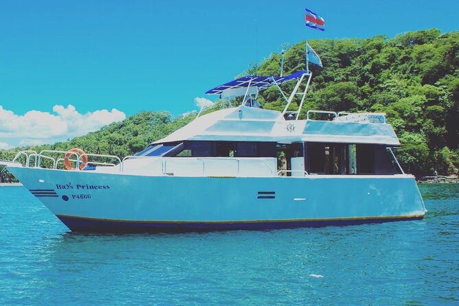 Full Day Tour to Tortuga Island from San José - Puntarenas and the first views from the boat