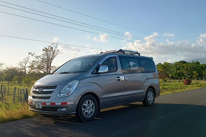 GUANACASTE COSTA RICA Airport Transfers | Shuttle Service - Flexible stops for food and practical needs
