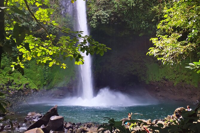 Half-Day Tour with Safari Float and La Fortuna Waterfall - The Peñas Blancas float is about spotting, not speed