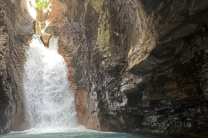 Hike to La Leone Waterfall / Tubing - The hike: boulders, caves, and a wet finish