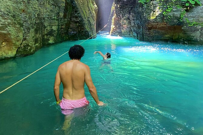 La Leona waterfall adventure hike half day - Reaching La Leona by 4WD and forest trail