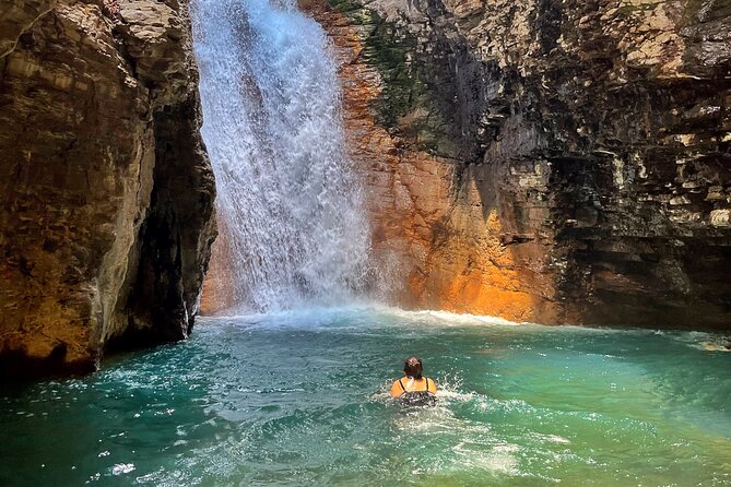 La Leona Waterfall Guided Tour+Transportation - A 7:00 am pickup from Tamarindo