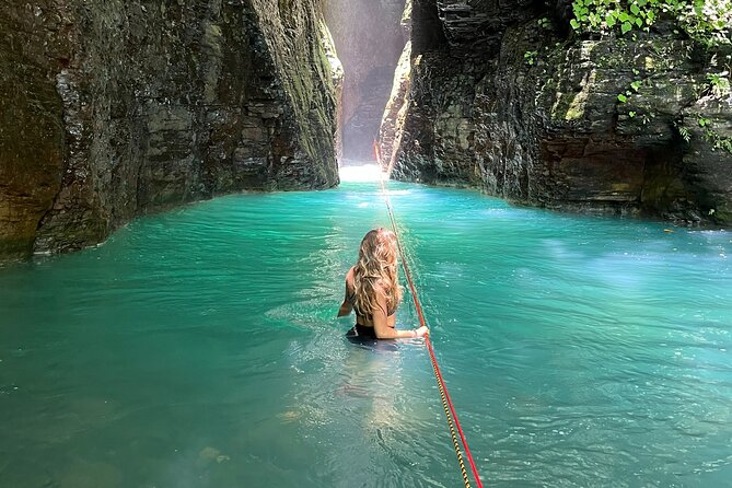 La Leona Waterfall - What the forest and canyon walk feels like