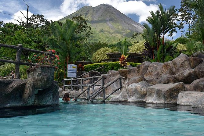 Los Cañones Canopy with Hotsprings Los Lagos - Key points at a glance