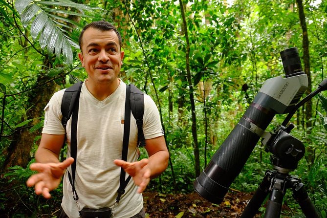 Monteverde Wildlife Walk & Hummingbird Encounter - Plants, medicine, and conservation
