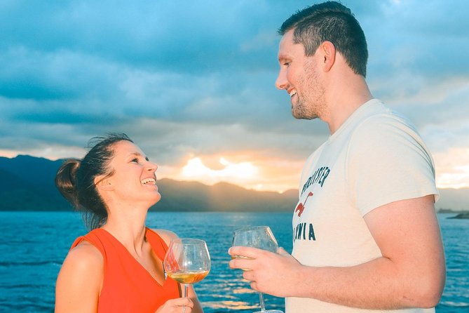 Moonshine Sunset Cruise on Lake Arenal - Boat comfort, group size, and the small drawbacks