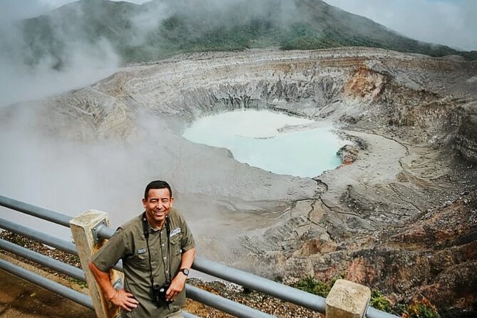 Poás Volcano and Coffee Tour with Tasting and La Paz Falls - Guides can shape the whole experience