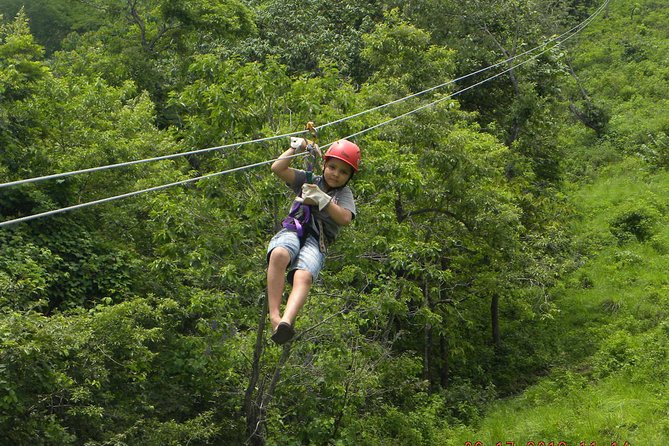 PRIVATE Buena Vista: Zip line, Horseback, Hot Springs + Lunch - What this private Buena Vista day is really like