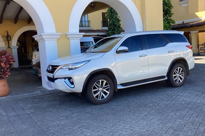 Private Shuttle San Jose airport to Los Suenos Marriot Herradura - A private vehicle instead of a shared van