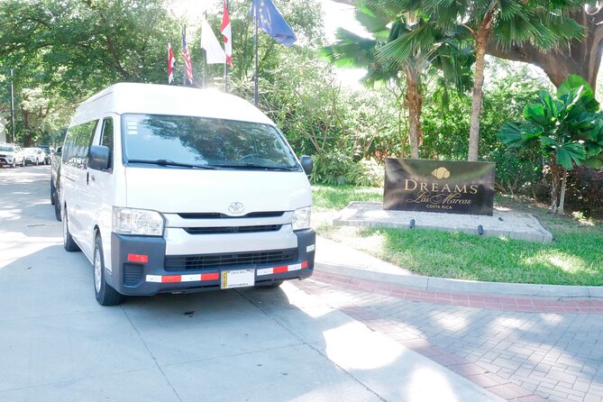 Private Transfer from Liberia Airport to Dreams Las Mareas - Photo stops, refreshments, and a little flexibility