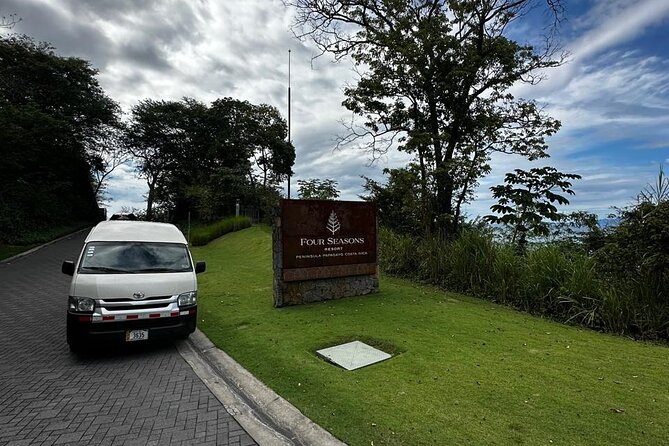Private Transportation Costa Rica Guanacaste Airport (LIR) - Who should book this airport ride?