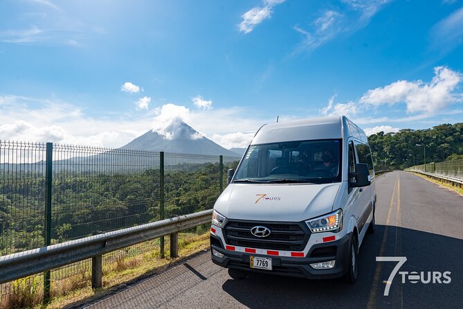 Private Transportation from LIBERIA AIRPORT to LA FORTUNA - What the airport pickup is like