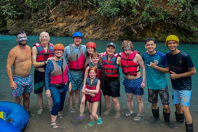Río Celeste: Tubing Adventure in the Río Celeste - Who will enjoy this most