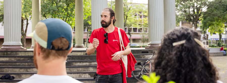 San José: Night Food and Culture Tour with Dinner - Dinner at Agüizotes Gastro Pub