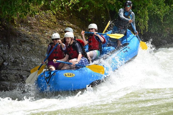 Savegre River Rafting Class II-III from Manuel Antonio - The drive from Manuel Antonio sets the tone