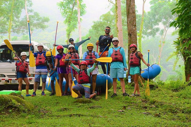 Savegre River Rafting Class II-III from Manuel Antonio - Class II and III rapids on the Savegre