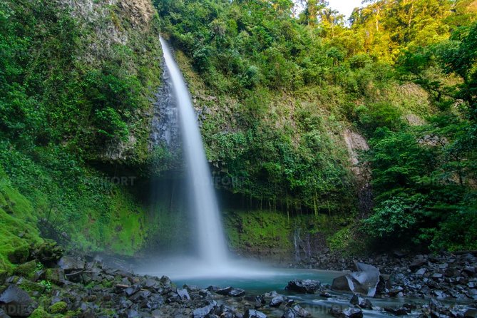 Skip-the-Line La Fortuna Waterfall Admission Ticket - Walking through the Río Fortuna Ecological Reserve