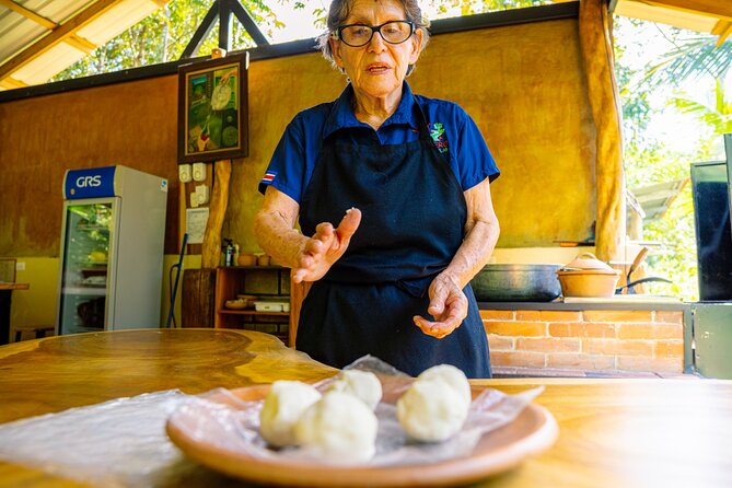 Sloth Tour in La Fortuna and Tortillas Cooking Class - Sugarcane pressing turns a drink into an activity