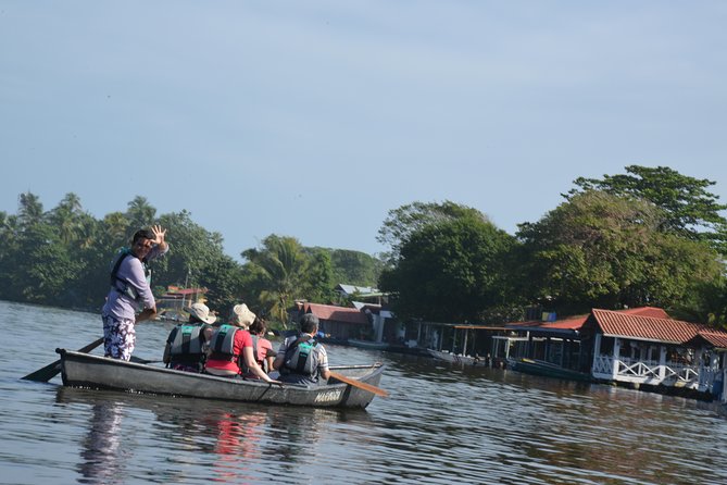 The best of Tortuguero: Canoe, hike and night tour (turtle in Jul-Oct) - Why this Tortuguero combination works