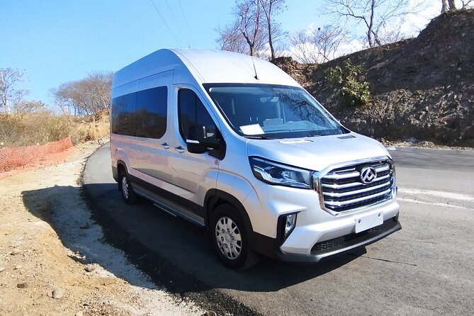 Transportation from La Fortuna to Tamarindo Beach - What the van adds to a four-hour ride