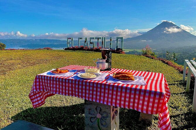 Views Of heaven, peasant afternoons Volcano & Lake - A late afternoon near Arenal Volcano