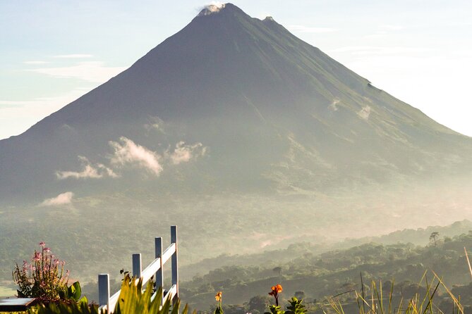 Views Of heaven, peasant afternoons Volcano & Lake - The viewpoint and the volcano payoff