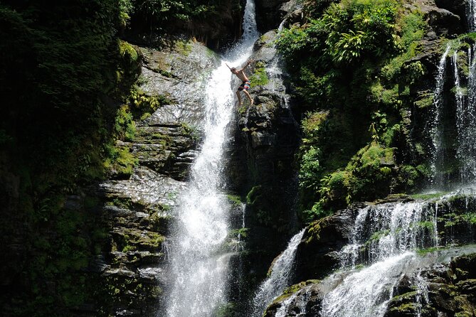 Waterfalls Adventure From Jaco - Meeting early at Jacó Walk
