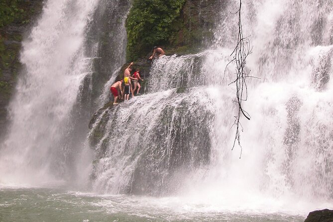 Waterfalls Adventure From Jaco - What the guide adds to the day